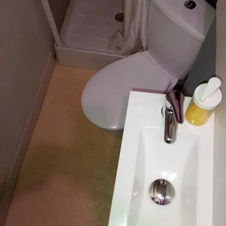 דירה Hypercentre - Free Parking - Self Check In *